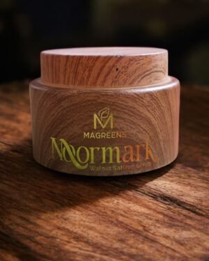 Noormark Walnut Saffron Scrub